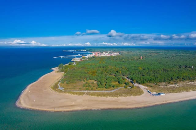 Jastarnia co ciekawego - odkryj fascynujące atrakcje i miejsca Jastarnia co ciekawego - odkryj fascynujące atrakcje i miejsca